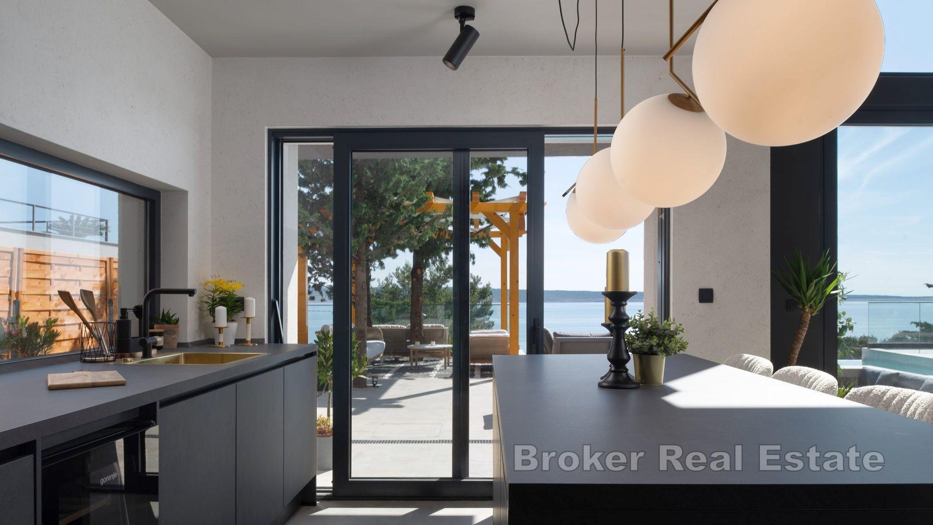 Vicino a Zara - Villa di nuova costruzione con piscina e vista mare