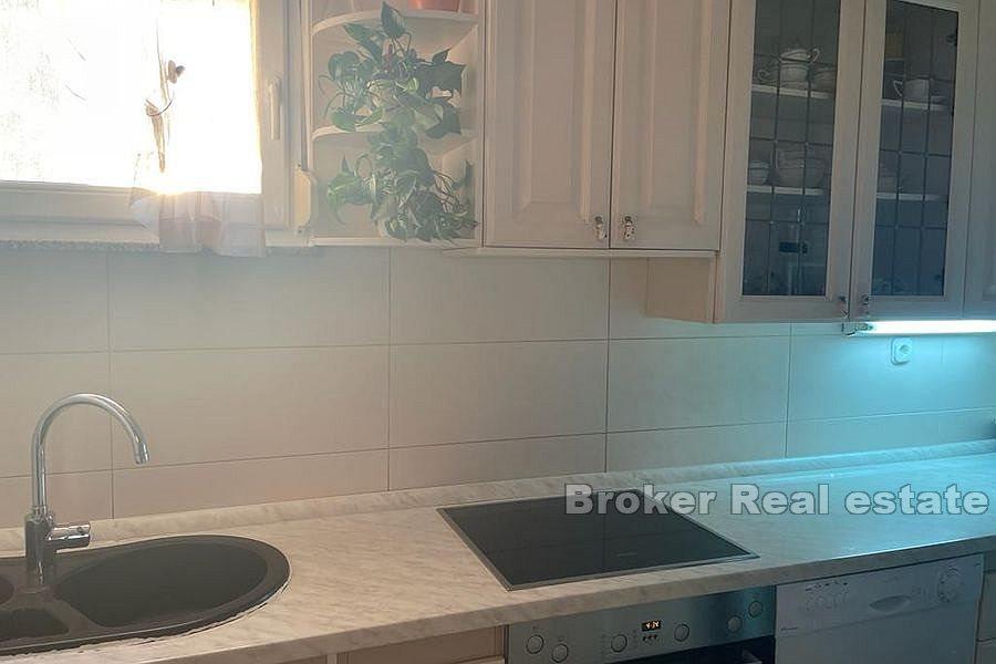 Split - Pujanke, komfortní třípokojový apartmán