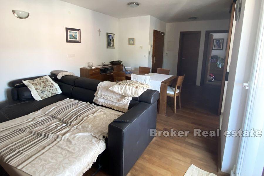 Ostrov Šolta - Dvoupokojový apartmán s výhledem na moře