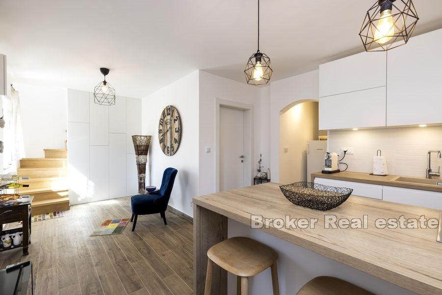 Wyspa Lošinj - Nowoczesny bliźniak