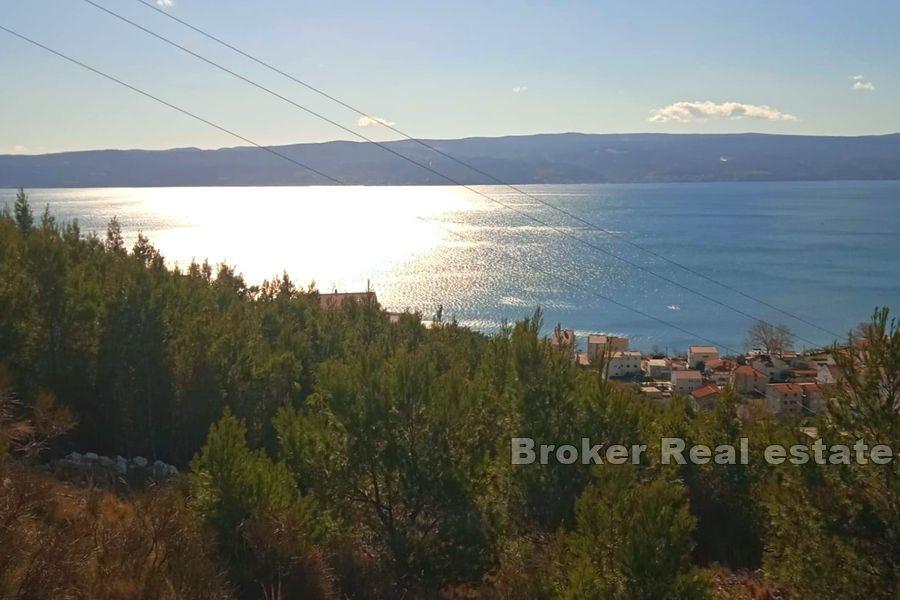Omiš - Stavební pozemek s výhledem na otevřené moře