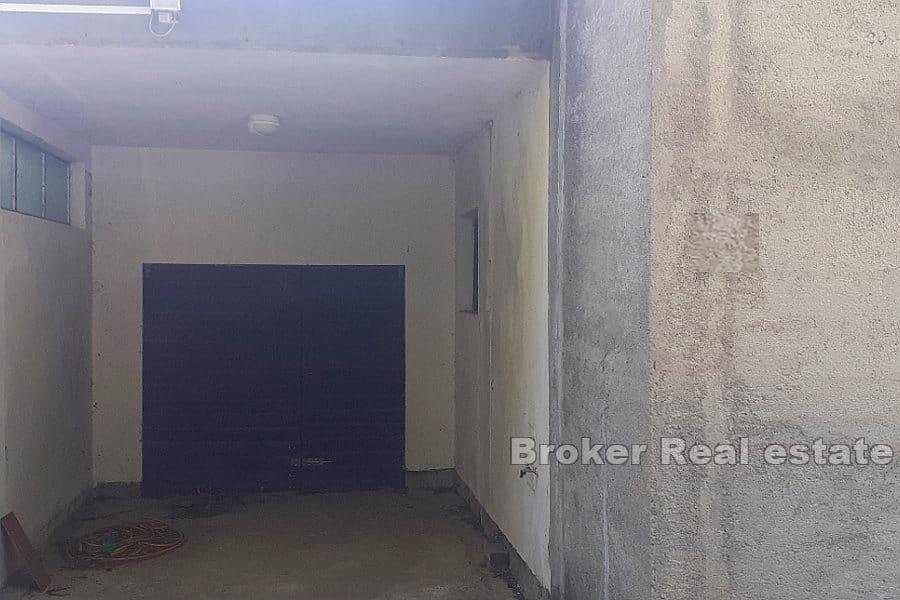 Kastela - Lägenhet i familjehus i centrum