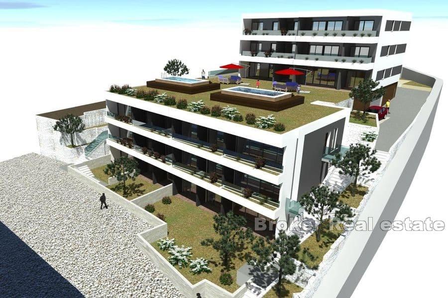 Blisko Splitu - Nowo wybudowane apartamenty w pierwszym rzędzie do morza