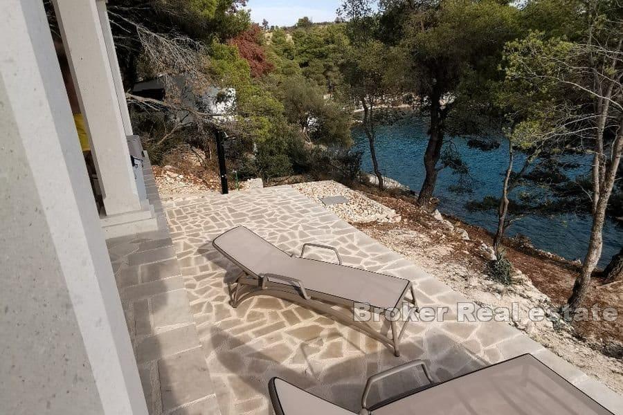 Three properties in the first row to the sea