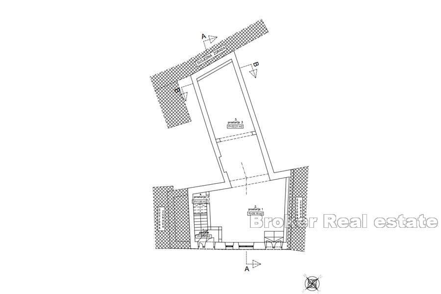 Шибеник - Дом в центре, ро-бау
