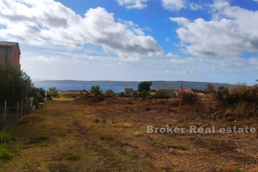 Kastela - Spacieux terrain constructible avec vue mer
