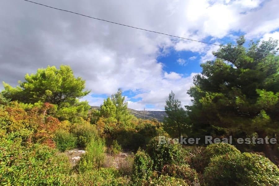 Kastela - Spacieux terrain constructible avec vue mer