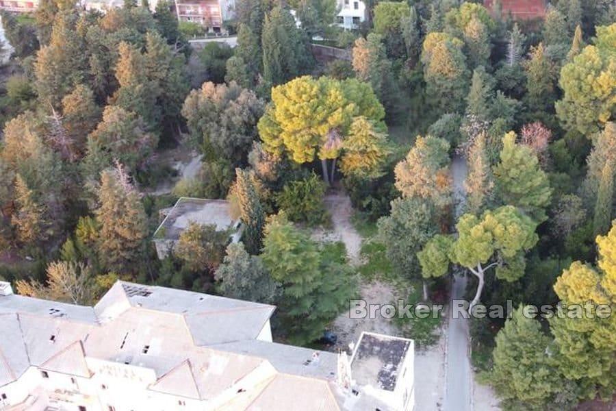 Kastela - Hotel in prima fila sul mare