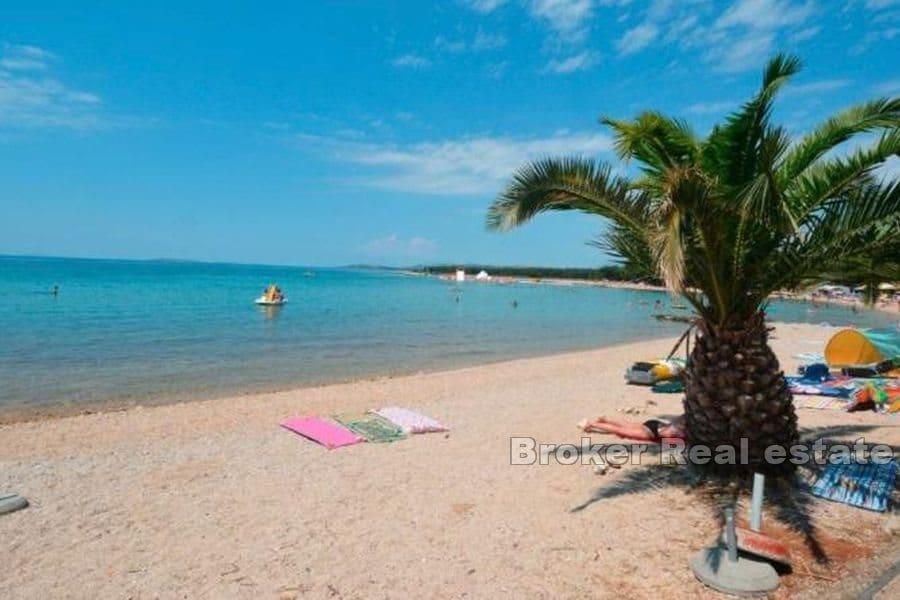 Pag - Apartmán ve druhé řadě od moře