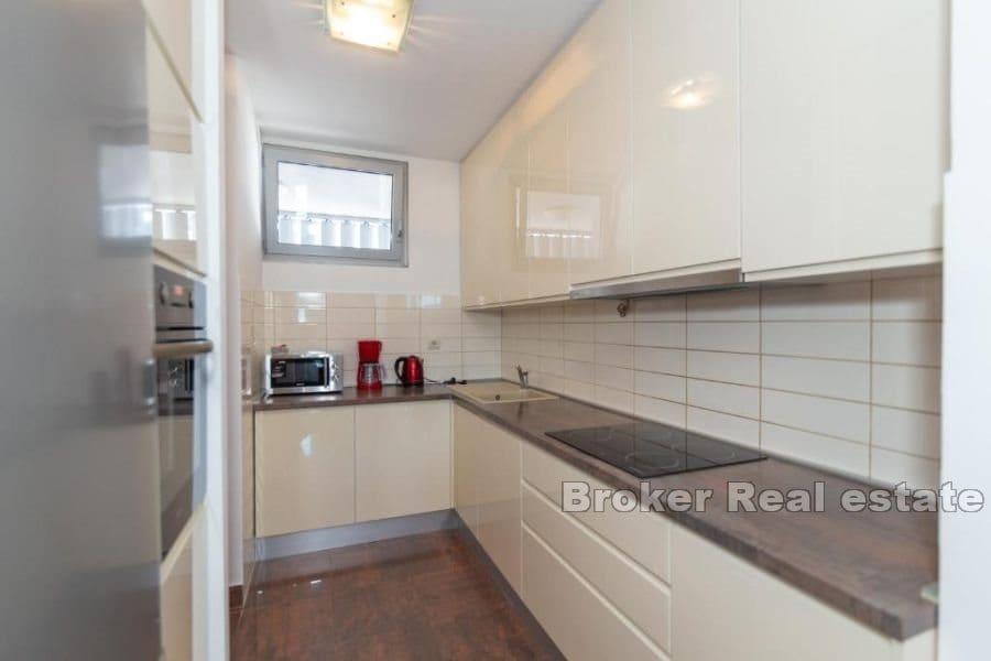 Split - Moderne toroms leilighet