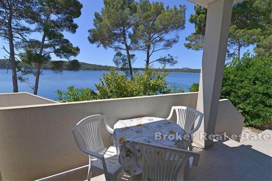 Island of Losinj - Apartment house first row to the sea