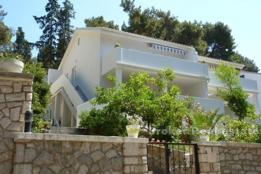 Island of Losinj - Apartment house first row to the sea