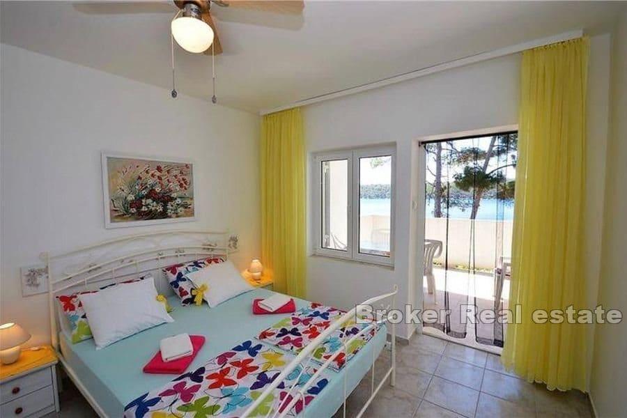 Island of Losinj - Apartment house first row to the sea