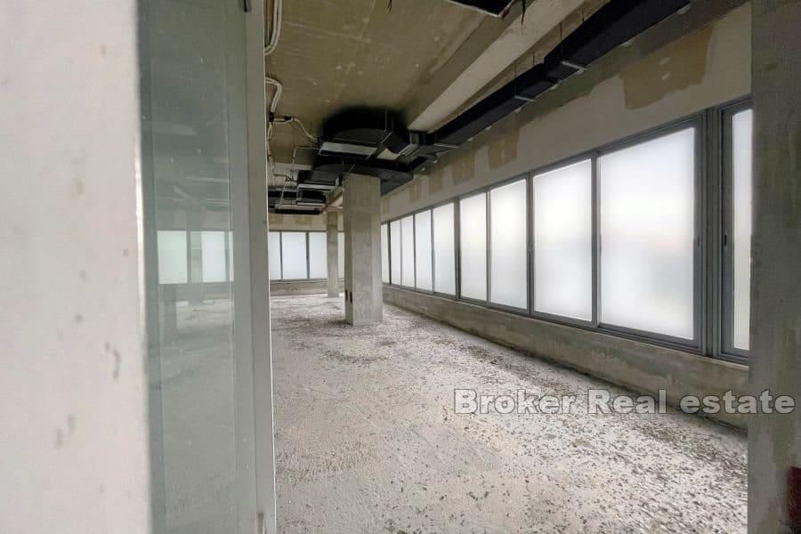 Split - Poslovni prostor na prometnoj lokaciji