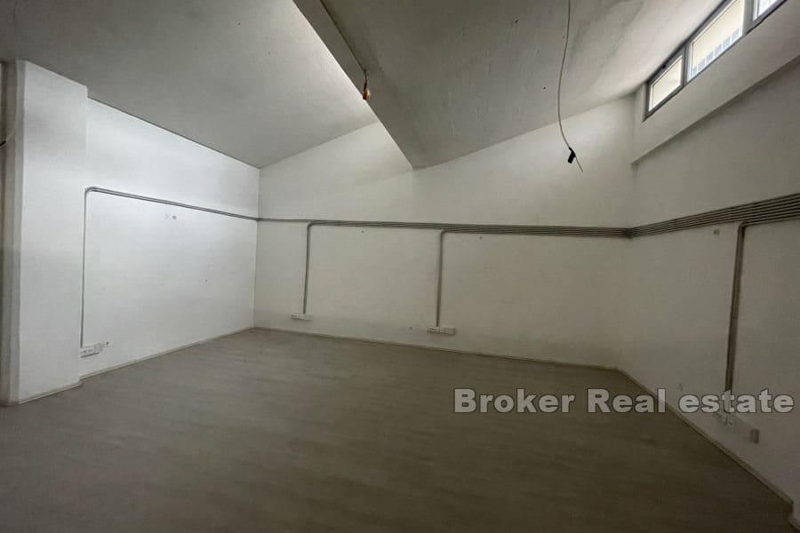 Split - Poslovni prostor na prometnoj lokaciji