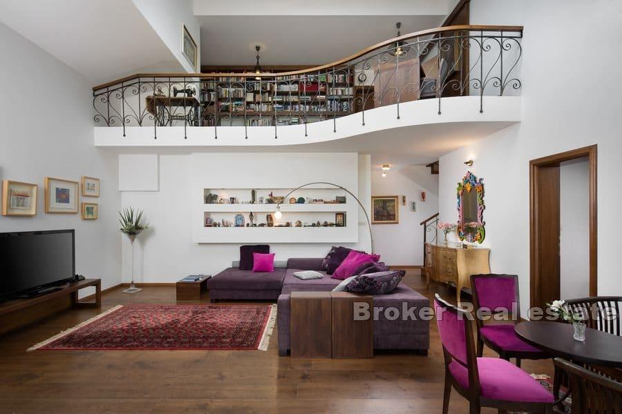 Trogir - Estate with a panoramic sea view