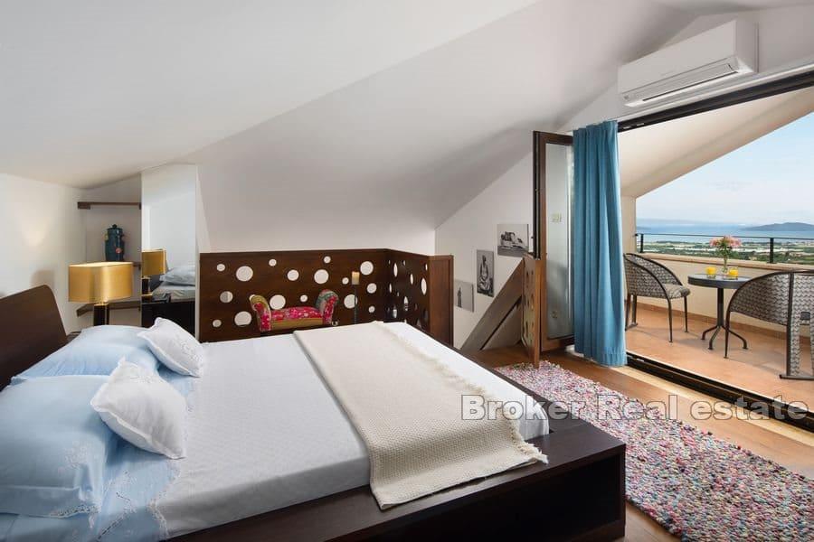 Trogir - Estate with a panoramic sea view