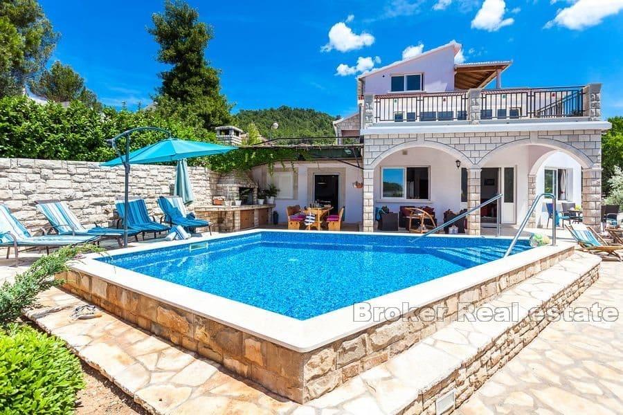 Wyspa Korcula - Dom z apartamentami w pierwszym rzędzie do morza
