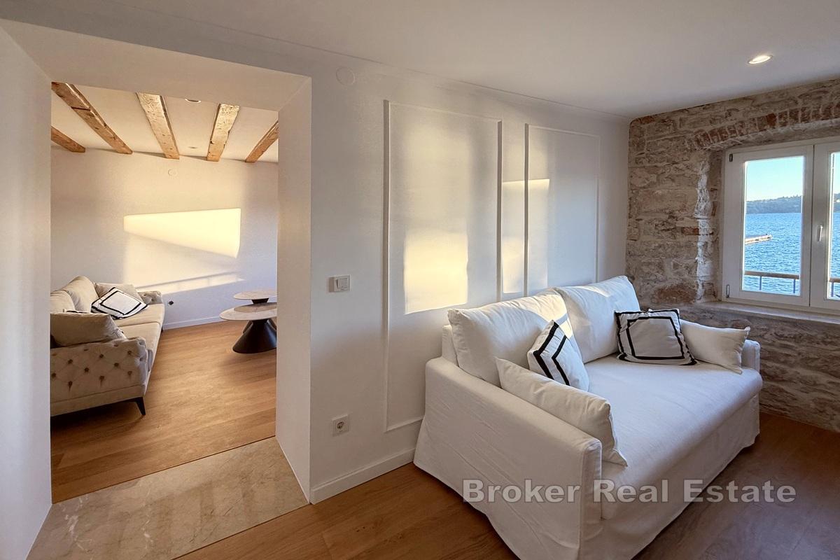 Šibenik - Luxusní apartmán v první řadě k moři