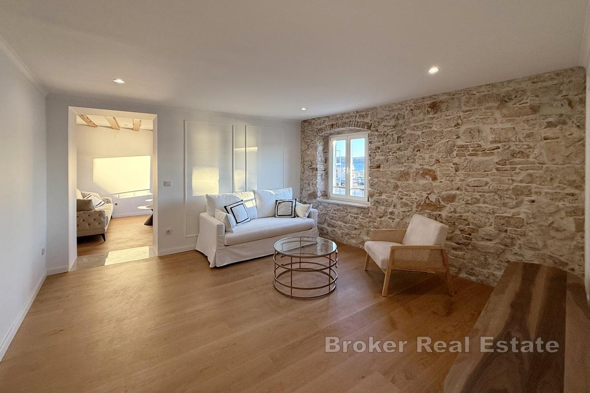 Šibenik - Luxusní apartmán v první řadě k moři