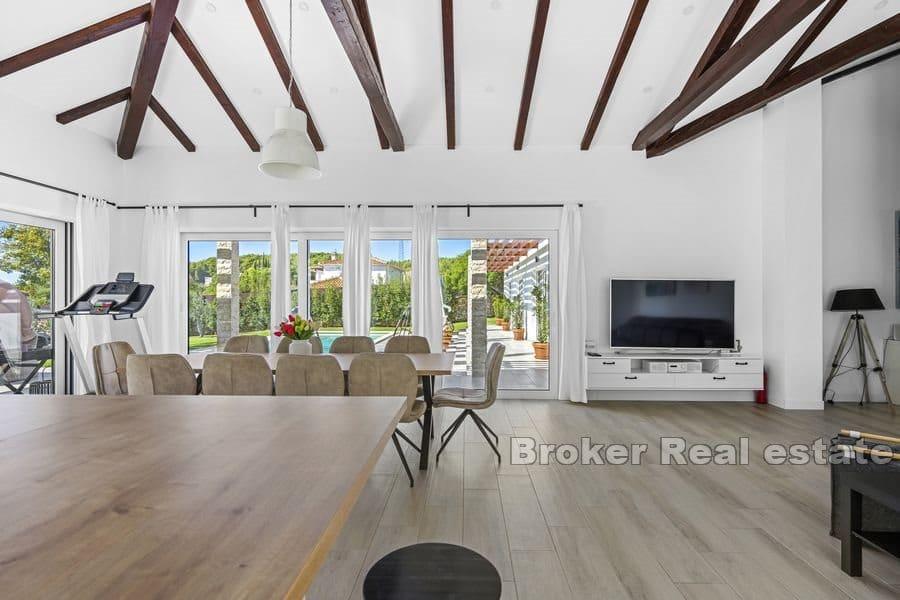 Šibenik - Luxusní vila s bazénem