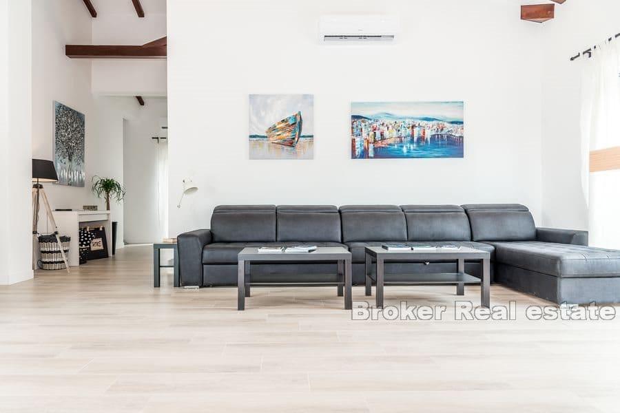 Šibenik - Luxusní vila s bazénem