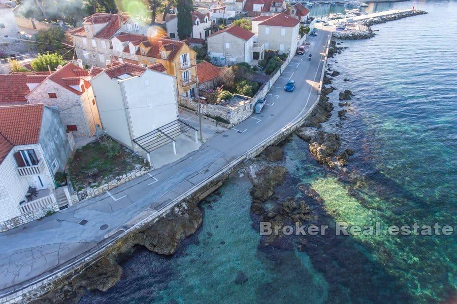 Brac - Casa prima fila al mare