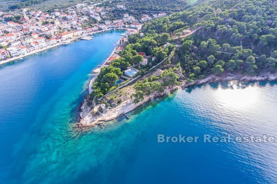 Brac - Building land first row to the sea