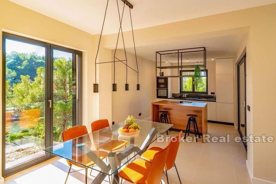 Korčula - Vila s bazénem v první řadě k moři