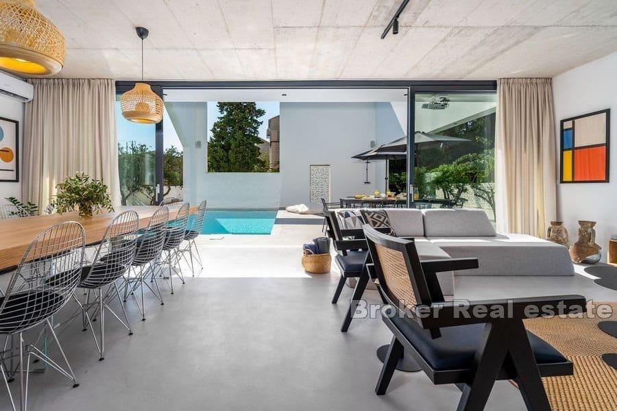 Brac - Villa moderne avec piscine