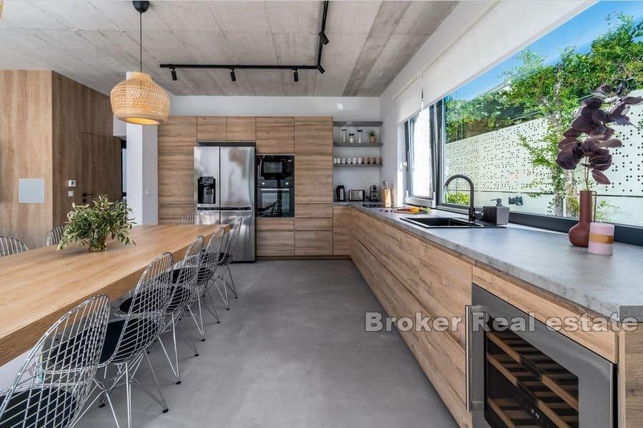 Brac - Villa moderne avec piscine