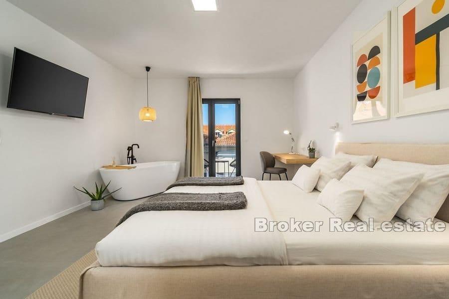 Brac - Villa moderne avec piscine