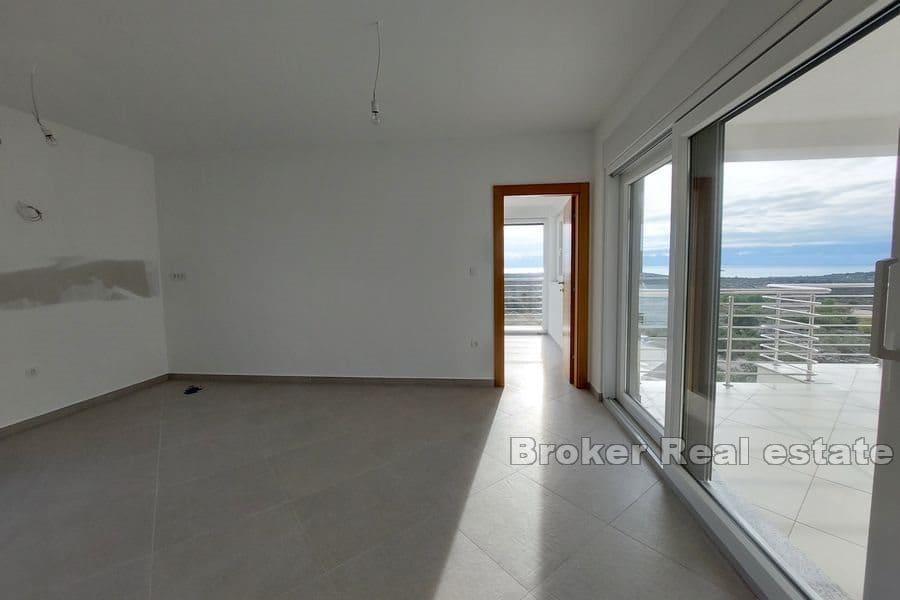 Primosten - Two bedoom apartment with a sea view