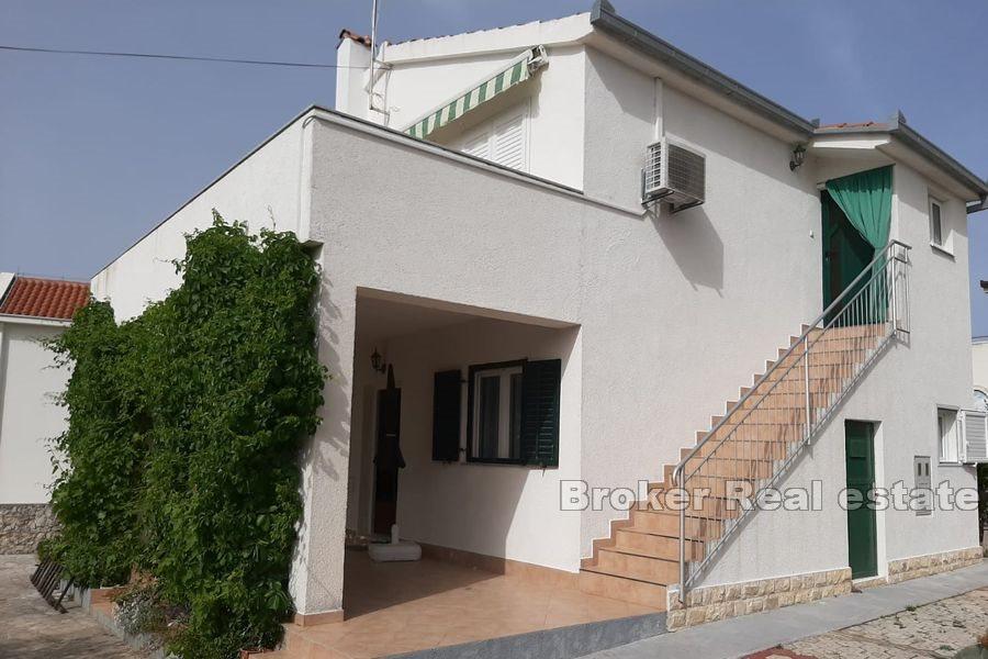 Rogoznica - Dom apartamentowy blisko morza