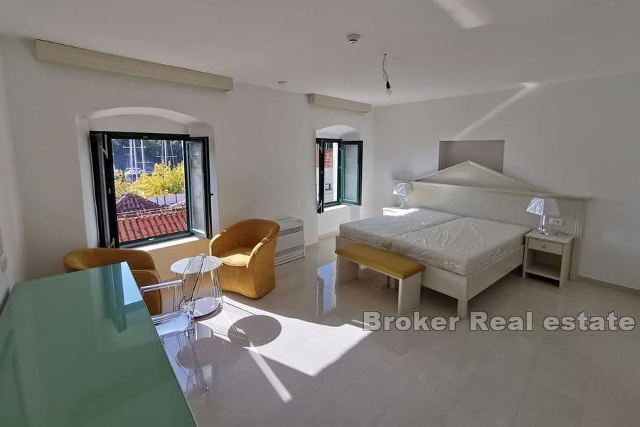 Шибеник - Отель у моря