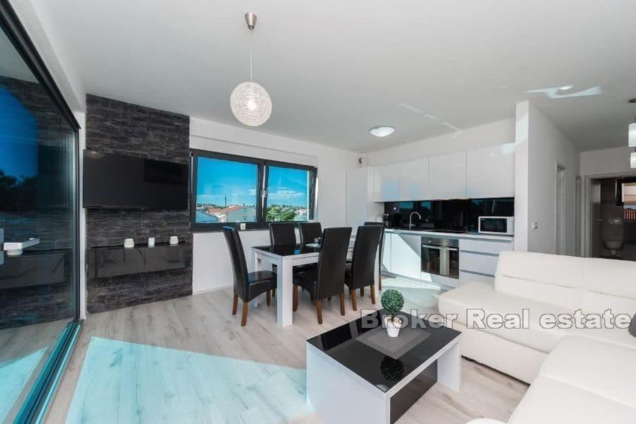 Ostrov Vir - Moderní nemovitost se šesti luxusními apartmány u moře