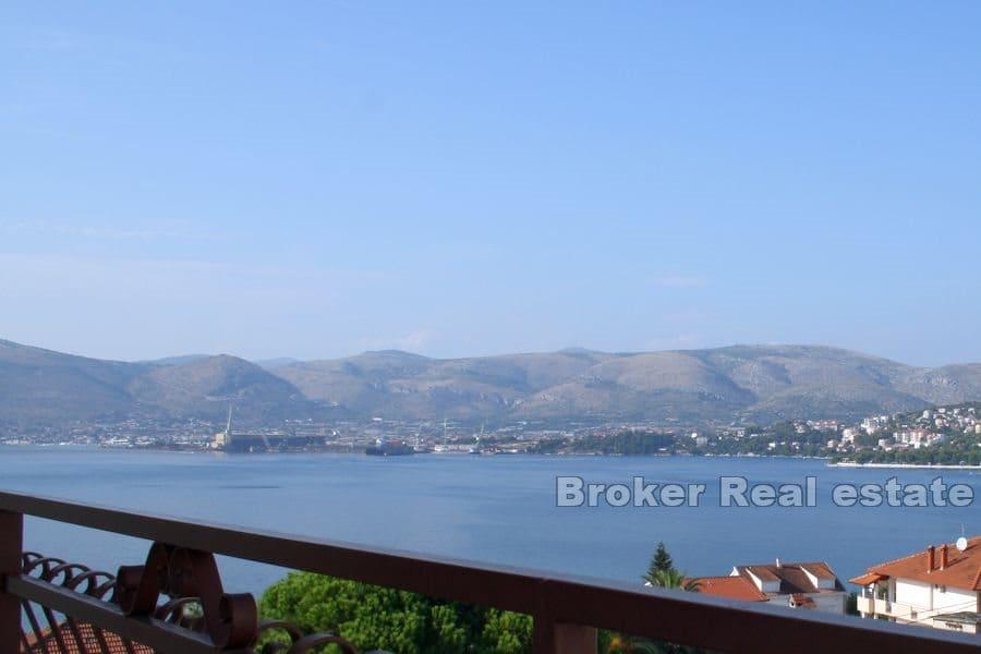 Insel Ciovo - Mini-Hotel mit Pool am Meer und Strand