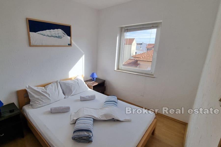 Vodice - Apartmánový dům v nádherné lokalitě v blízkosti moře