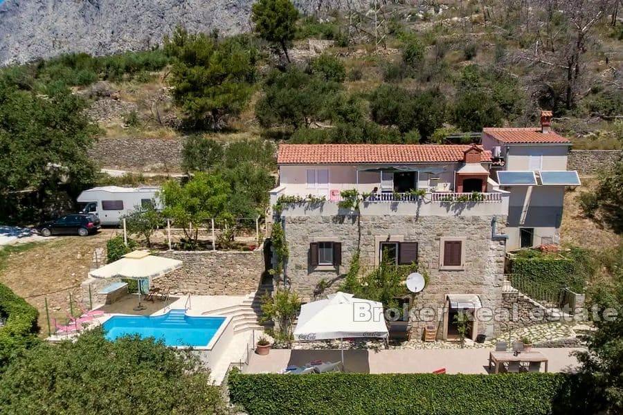 Près de Split - Maison avec piscine