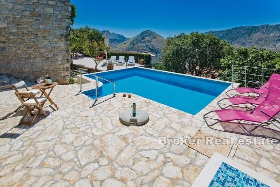 Près de Split - Maison avec piscine