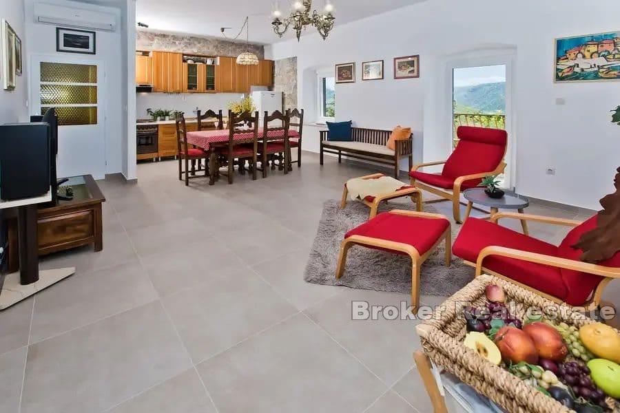 Près de Split - Maison avec piscine