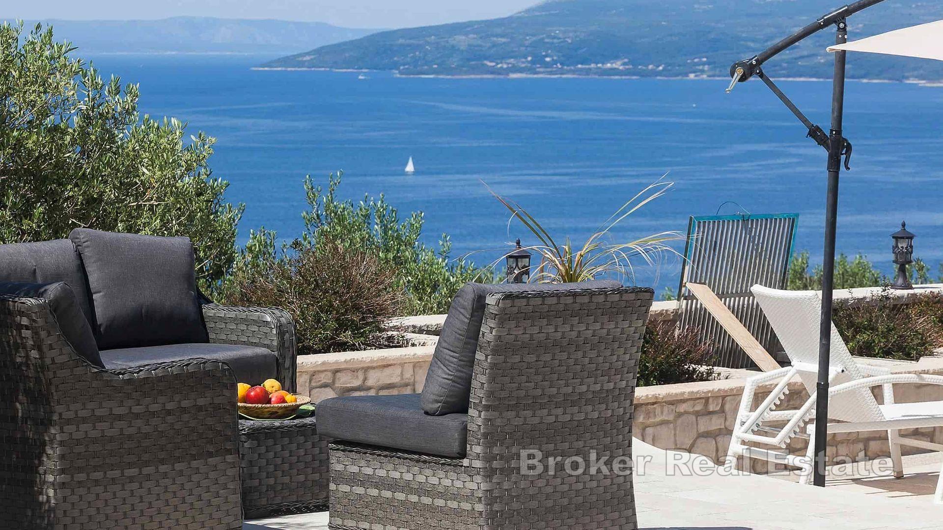 Makarska - Kamena vila sa bazenom