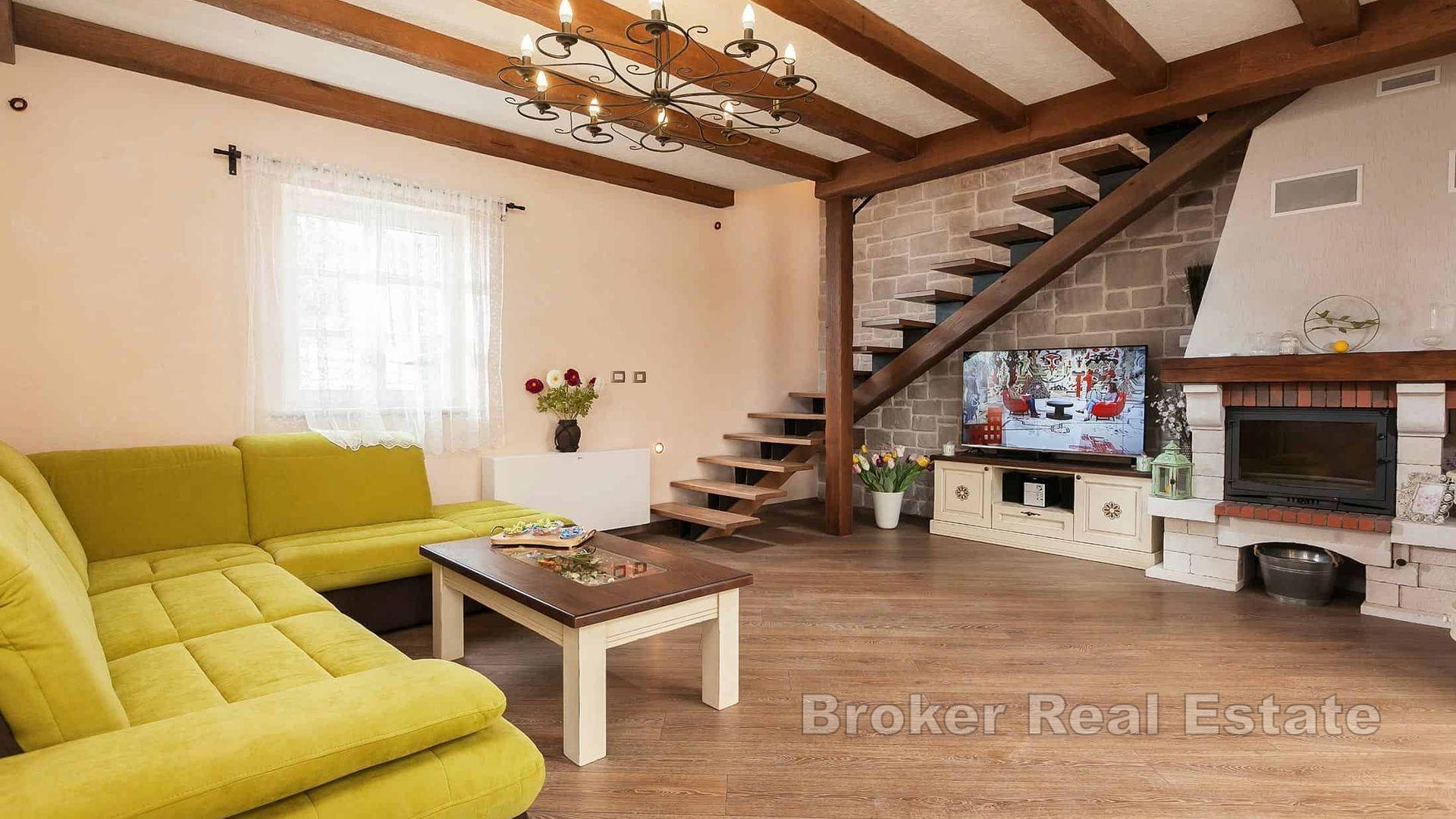 Makarska - Kamena vila sa bazenom