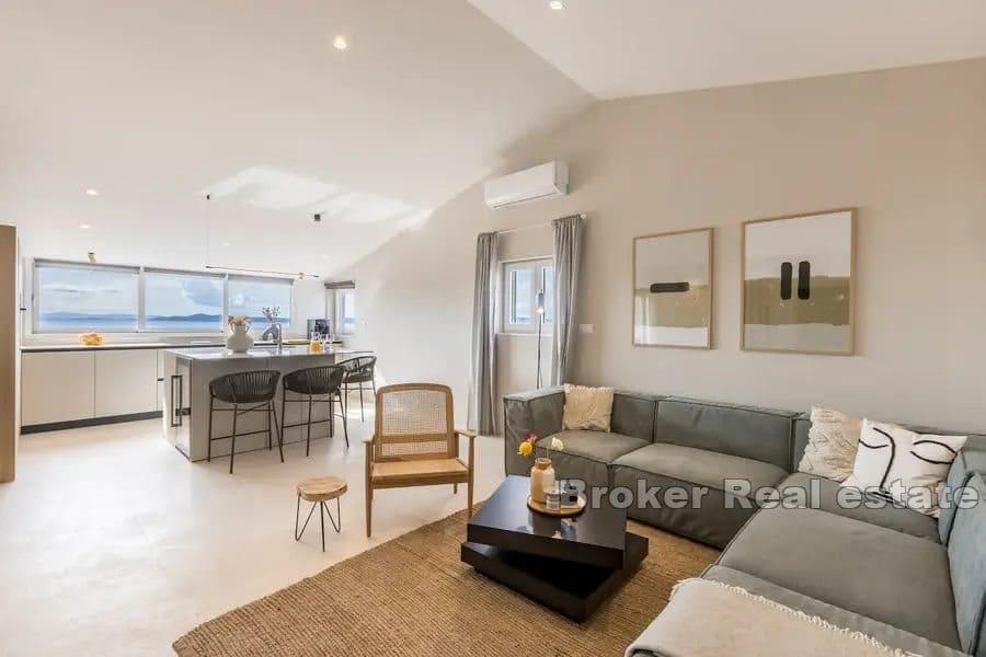 Wyspa Ciovo - Willa z basenem i widokiem na morze