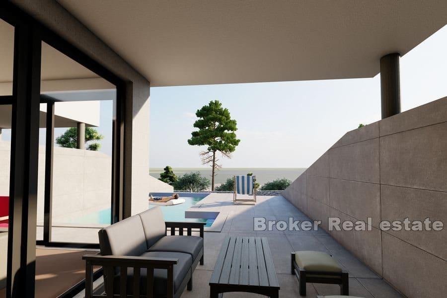 Двухуровневые апартаменты с бассейном