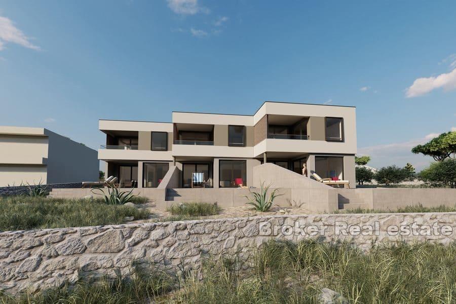 Двухуровневые апартаменты с бассейном