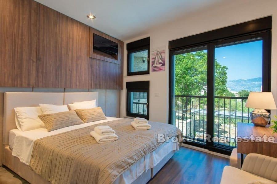 Ön Pag – Modern villa med pool
