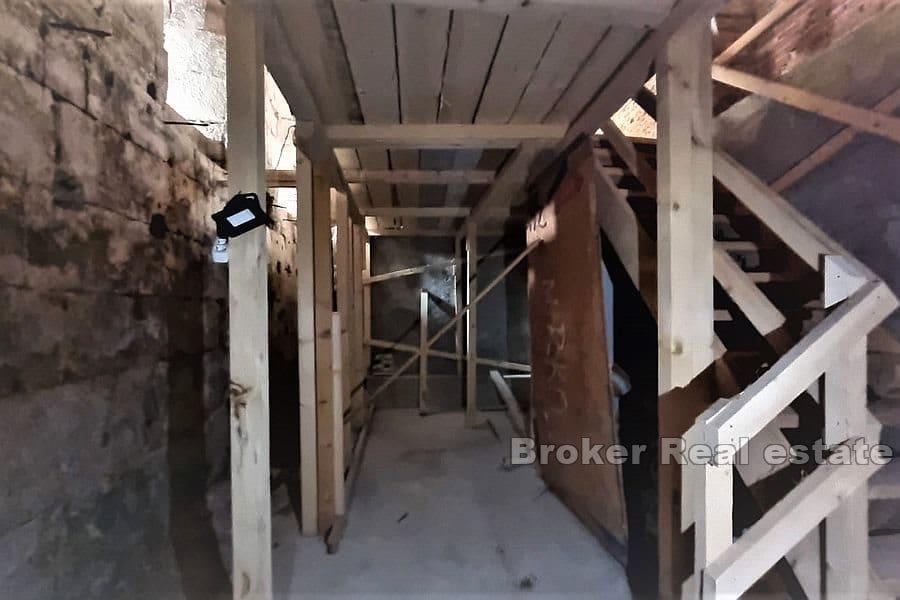 Split, Zentrum – Einzigartige Geschäftsräume im Stadtzentrum