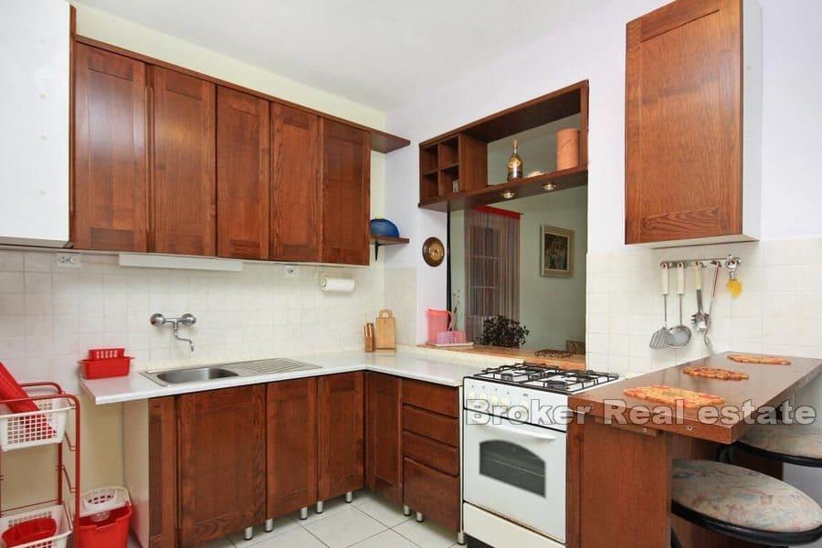 Øya Brač - Enebolig med åpen havutsikt