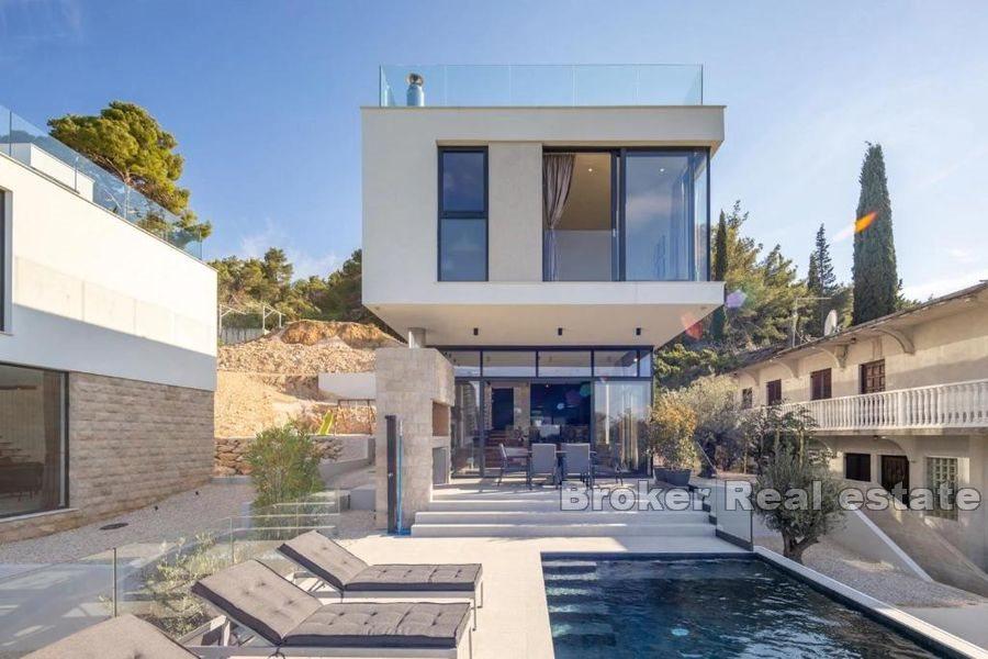 Ön Ugljan - Attraktiv villa med pool vid havet